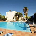Evilion Apartments