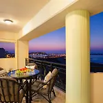 Breathless Sea Apartment