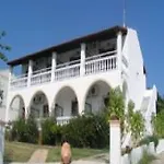 Zoi Apartments