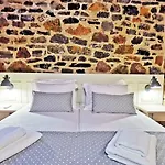 Palio Damnoni Seafront House