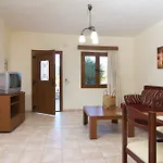 Nisi Apartments