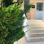 Korona Βeach Αpartments