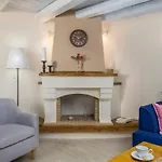Diogenis House
