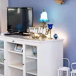 Sun & Blue Beach Apartment