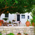 Chrisa Holiday Home