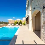 Ilys Home, A Country-Chic Retreat With Pool & Bbq, By Thinkvilla