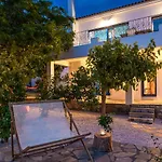 Villa Myrina With Sea View By Apokoronas-Villas