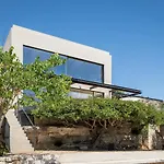 Openness House By The Sea