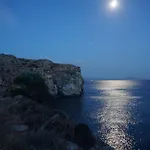Villa Alati - Seafront Villa With Swimming Pool