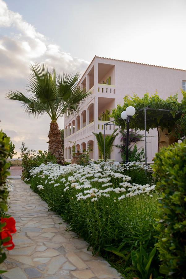 Hotel Kiklamino 2*
