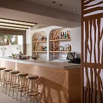 Mary Hotel & Mary Royal Suites