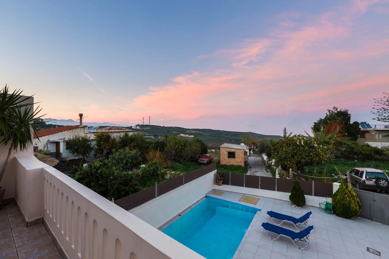 Lefteris House Villa